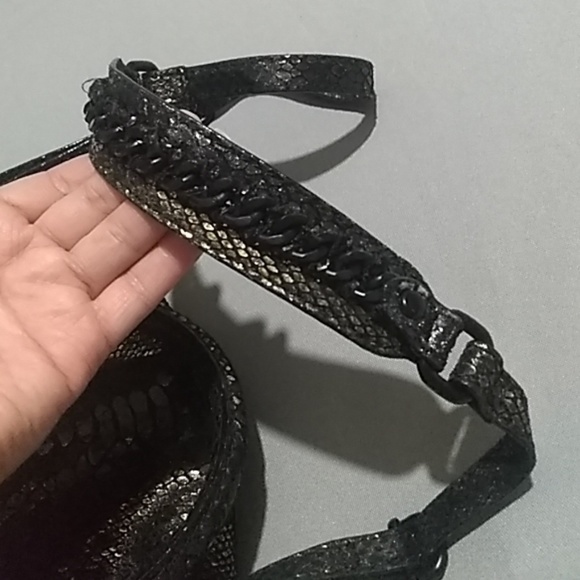 Elliott Lucca - Picture 6 of 8